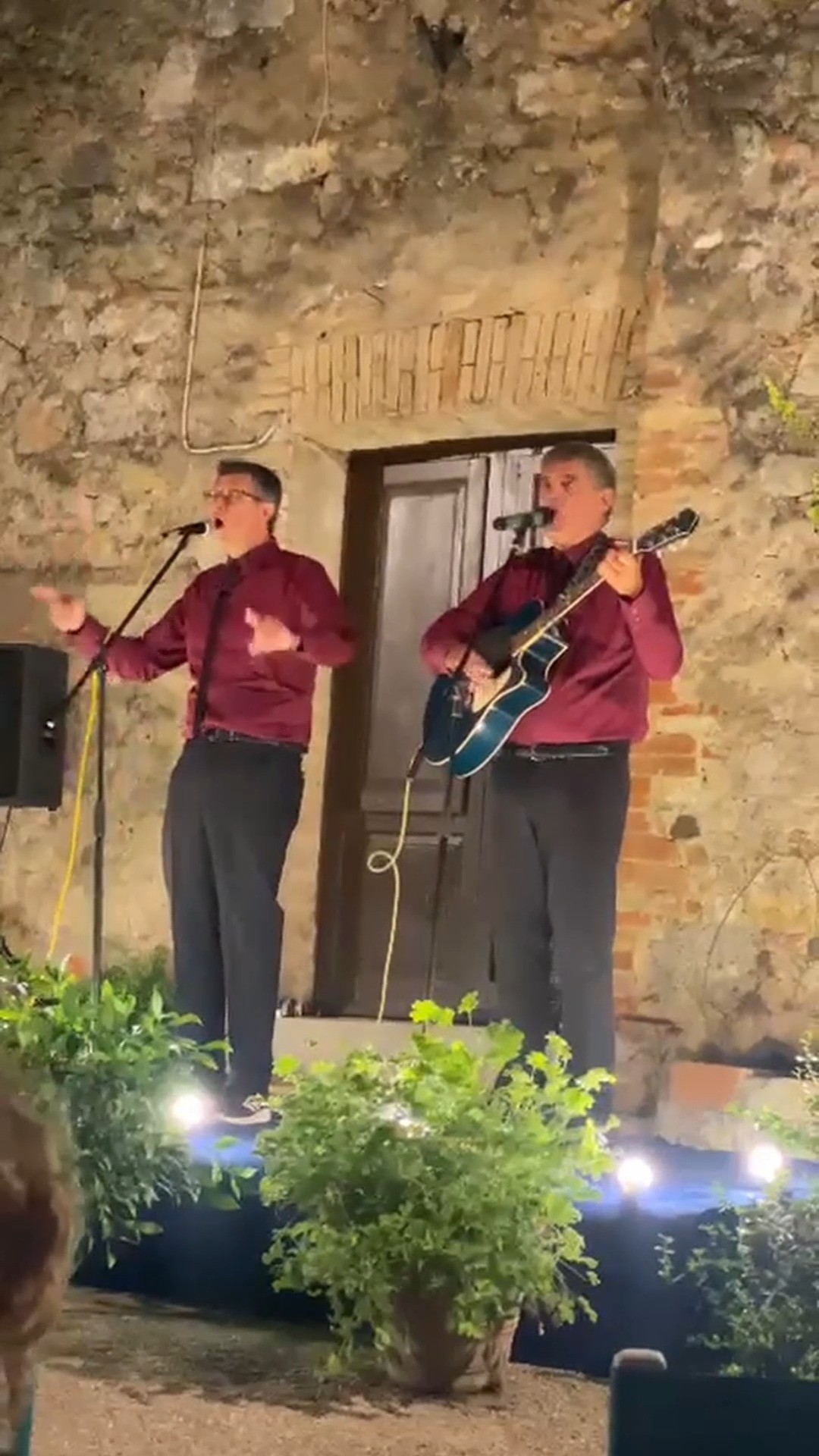 Per far piacere di più le canzoni "di noi BOOMER" ai giovani d'oggi, basterebbe far scrivere i testi agli autori DI OGGI…
