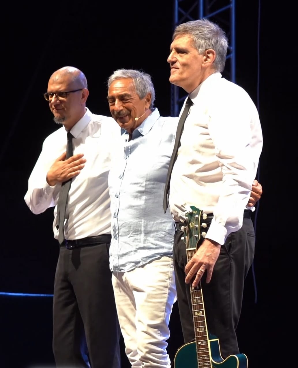 Quante belle cose #duoidea #trioidea #marinobartoletti #caroluciotiscrivo